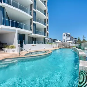 https://oceans-mooloolaba-beach-resort.queenslandhotels.net